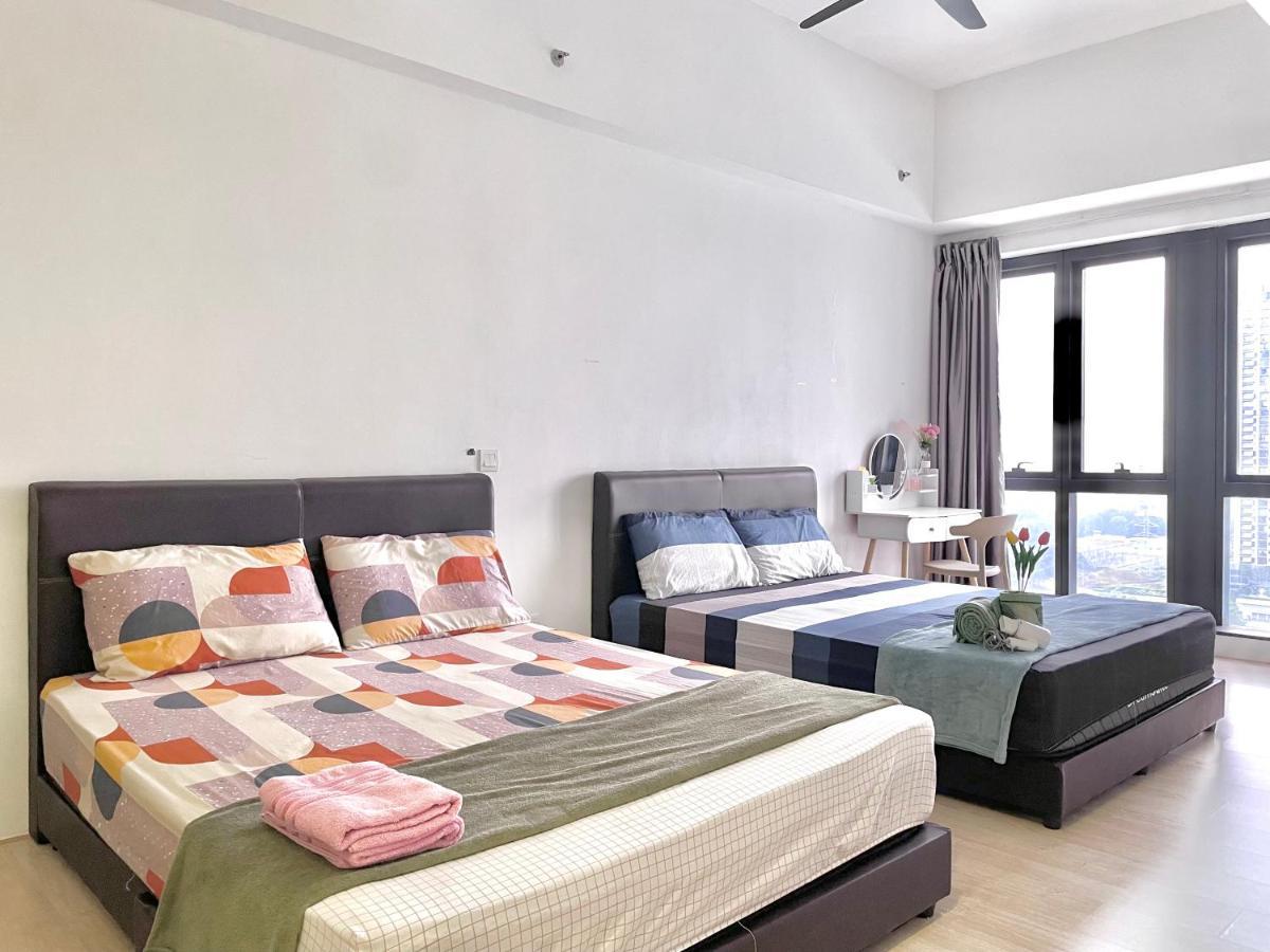 Pangsapuri Revo Near Pavilion2 Stadium Bukit Jalil 4-5pax Kuala Lumpur