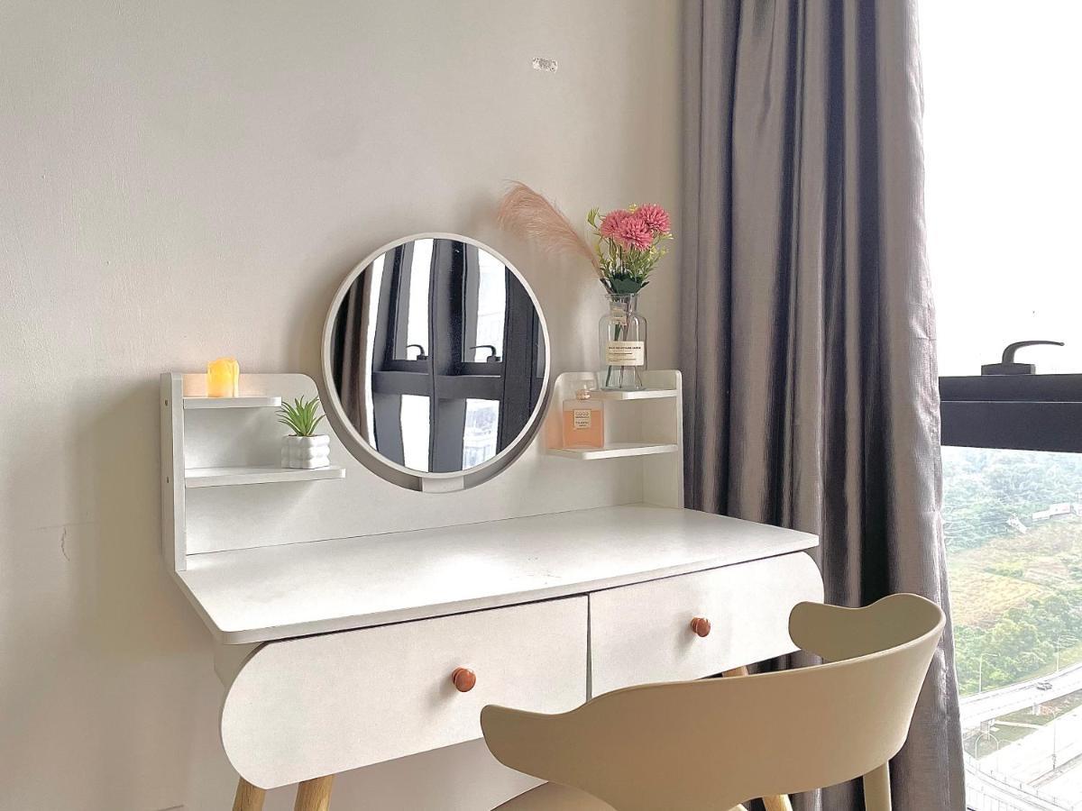 Revo Near Pavilion2 Stadium Bukit Jalil 4-5pax Apartment Kuala Lumpur